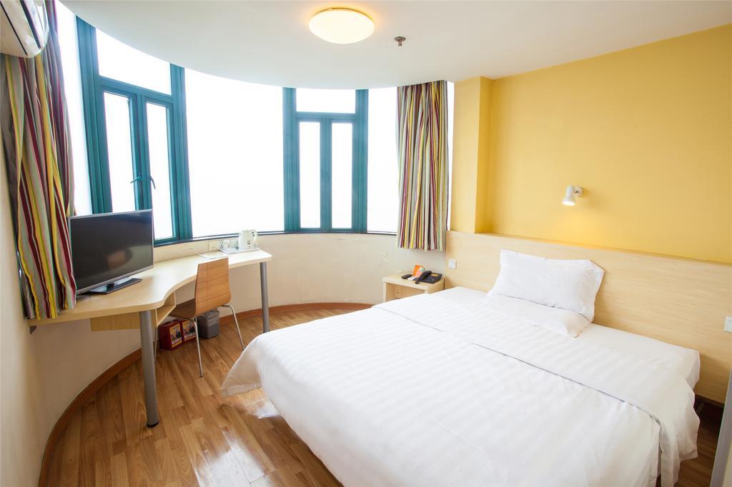 7Days Inn Premium Guangzhou Tianhe West Tiyu Road Subway Station Bilik gambar